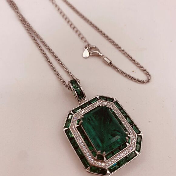 Earrings, NWOT, lab emerald, solid 925 sterling silver, long articulated drop - Picture 8 of 11